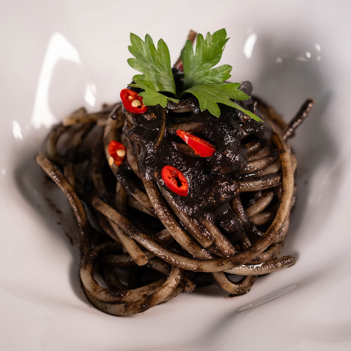 Spaghetti alla Chitarra con Sugo al Nero di Seppia